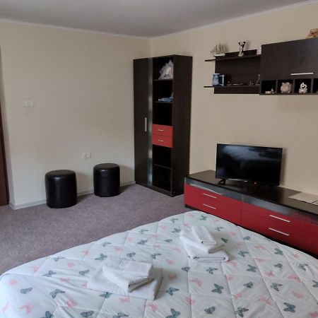 Mario'S Cozy Apartment ริชนอฟ ภายนอก รูปภาพ