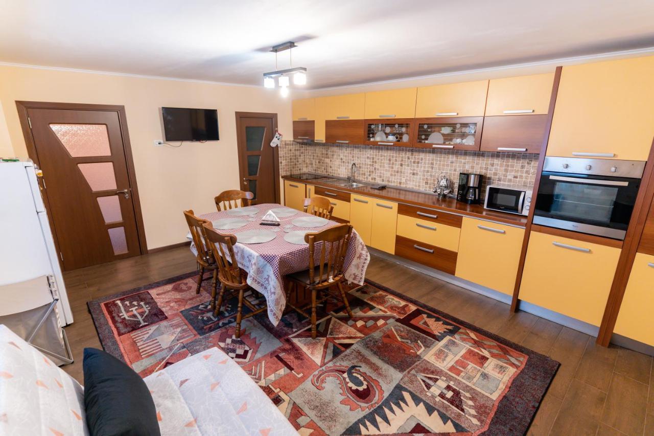 Mario'S Cozy Apartment ริชนอฟ ภายนอก รูปภาพ