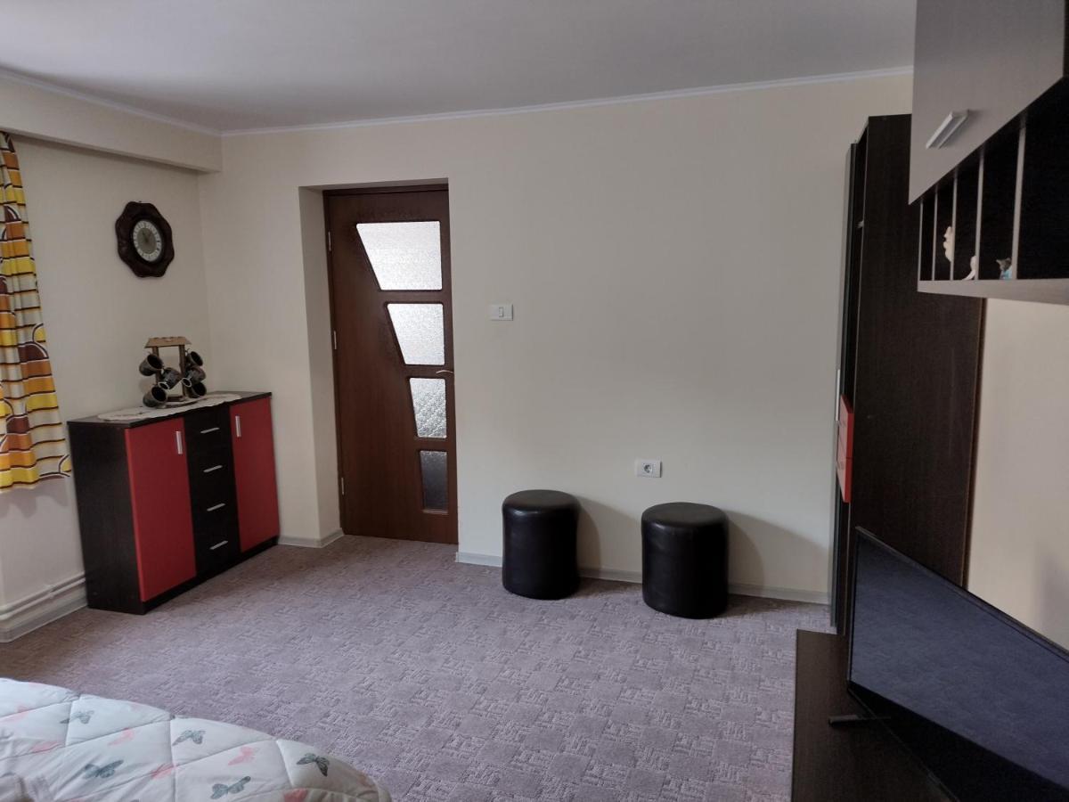 Mario'S Cozy Apartment ริชนอฟ ภายนอก รูปภาพ