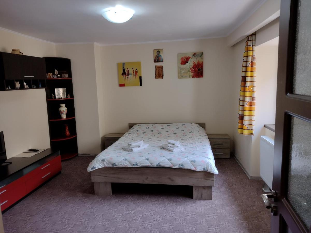 Mario'S Cozy Apartment ริชนอฟ ภายนอก รูปภาพ